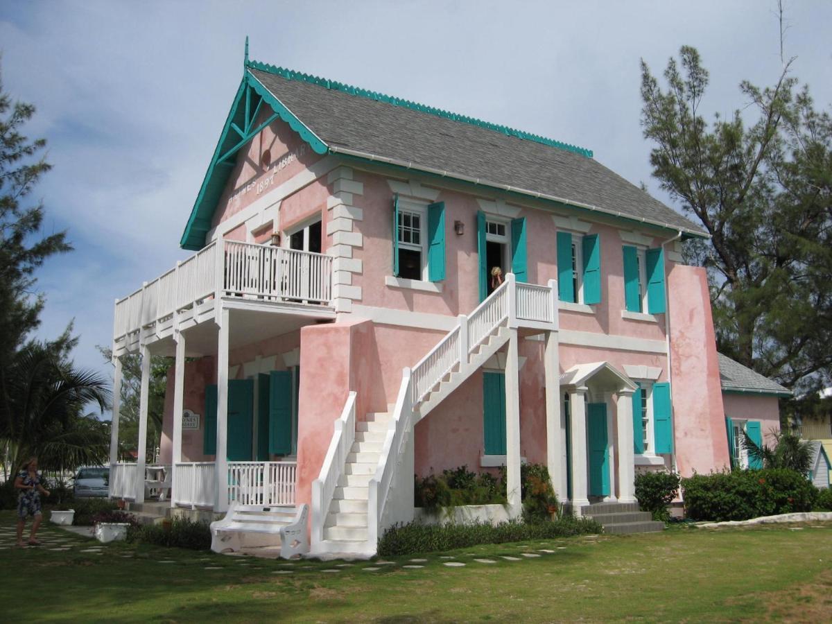 Beside The Pointe Cottage Savannah Sound Exterior photo